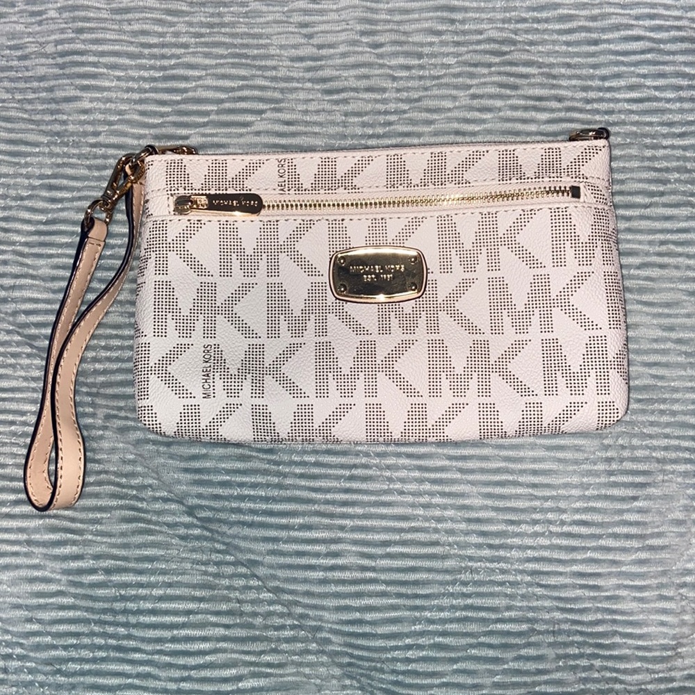 Michael Kors Wristlet